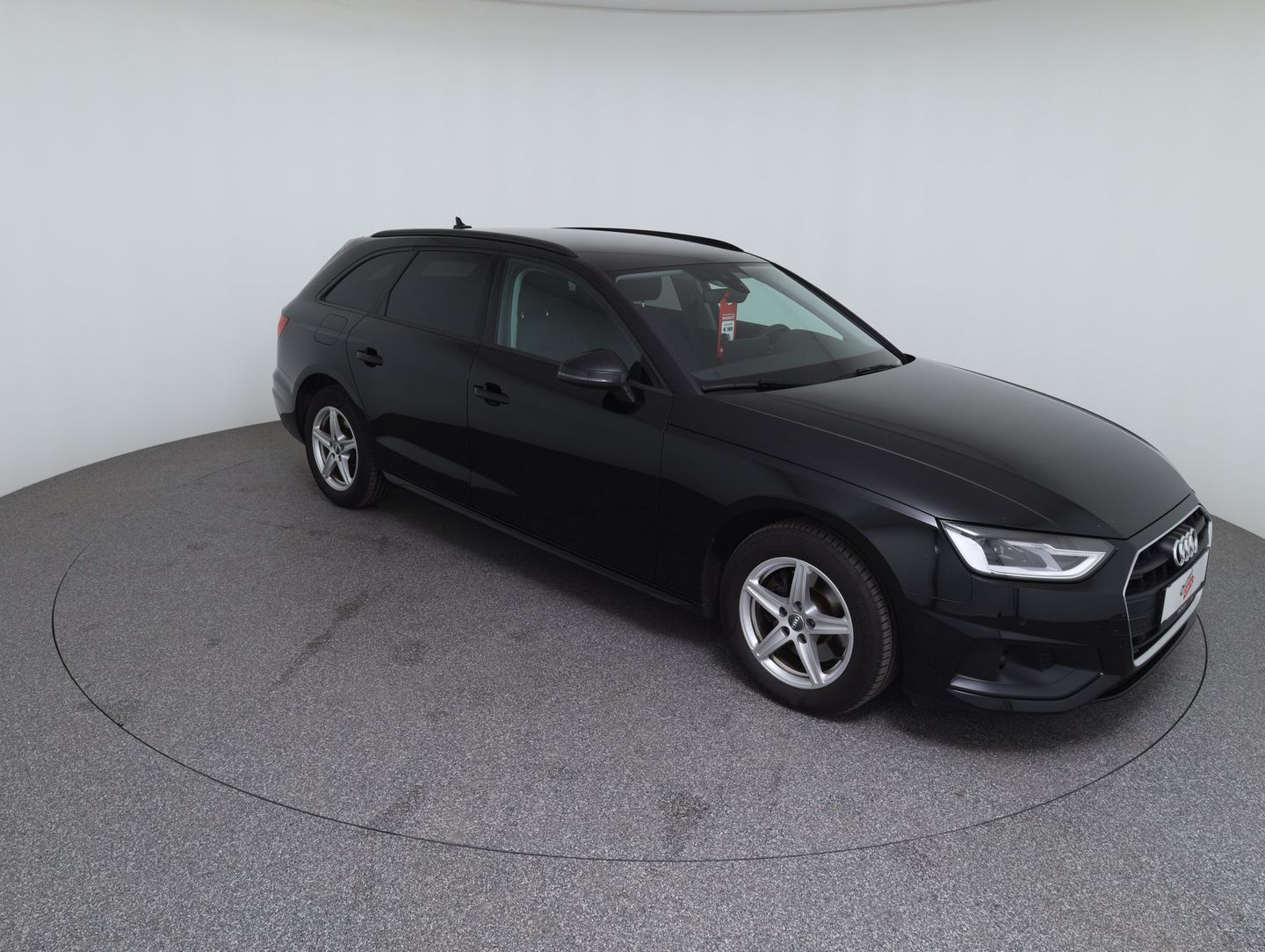 Audi A4 Avant 30 TDI | Bild 3 von 14