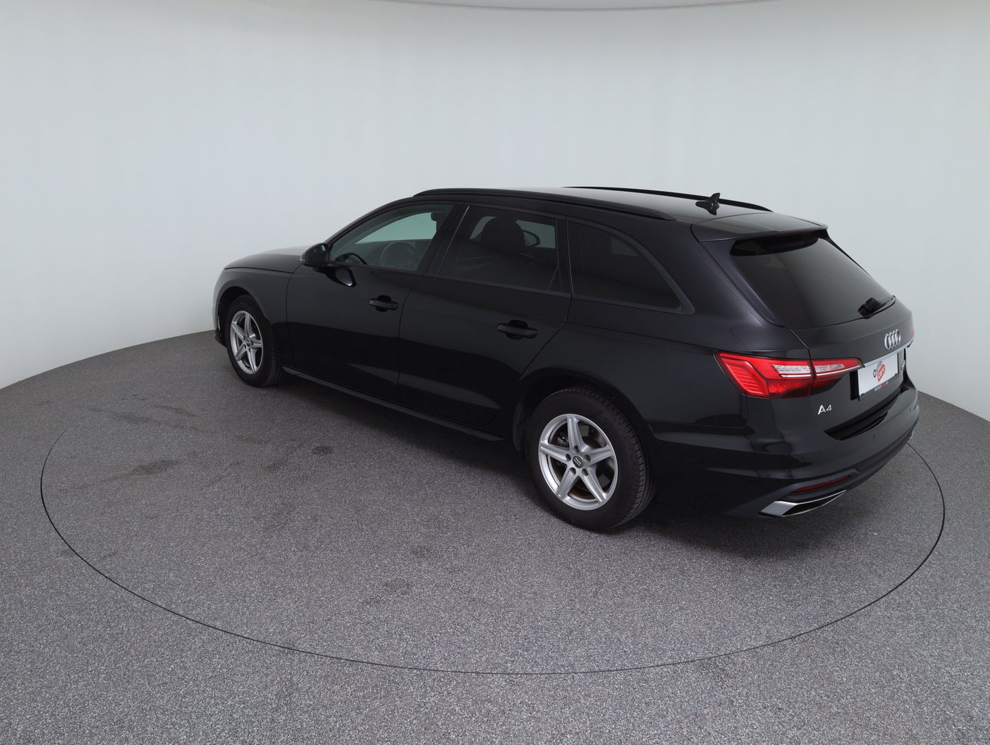 Audi A4 Avant 30 TDI | Bild 7 von 14