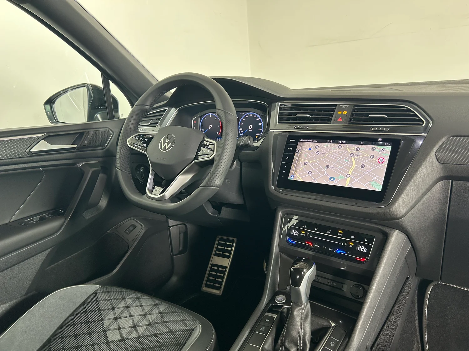 Bild eines VW Tiguan Allspace R-Line TDI DSG