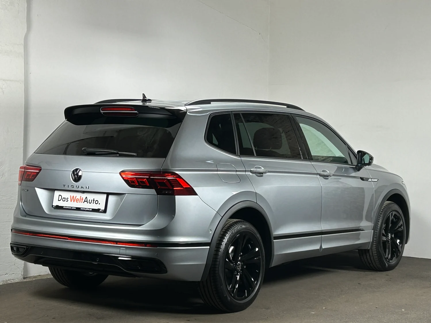 Bild eines VW Tiguan Allspace R-Line TDI DSG