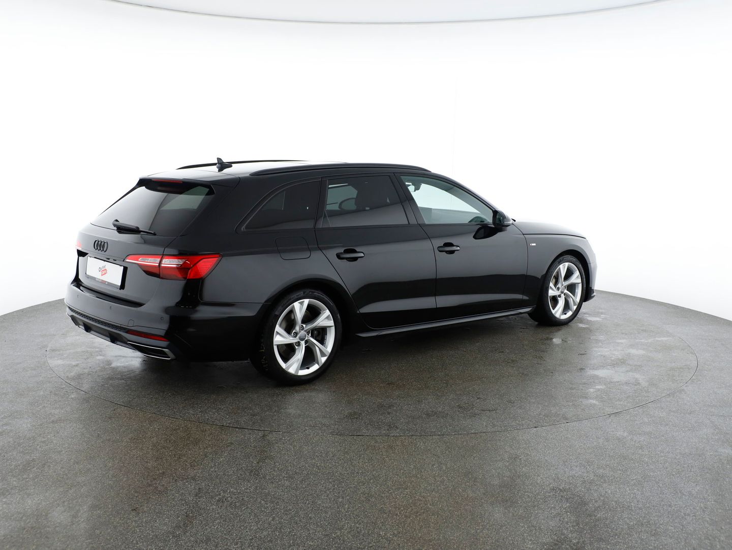 Audi A4 Avant 45 TDI quattro S line | Bild 5 von 25