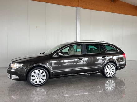 Škoda Superb Combi 4x4 Elegance TDI DSG