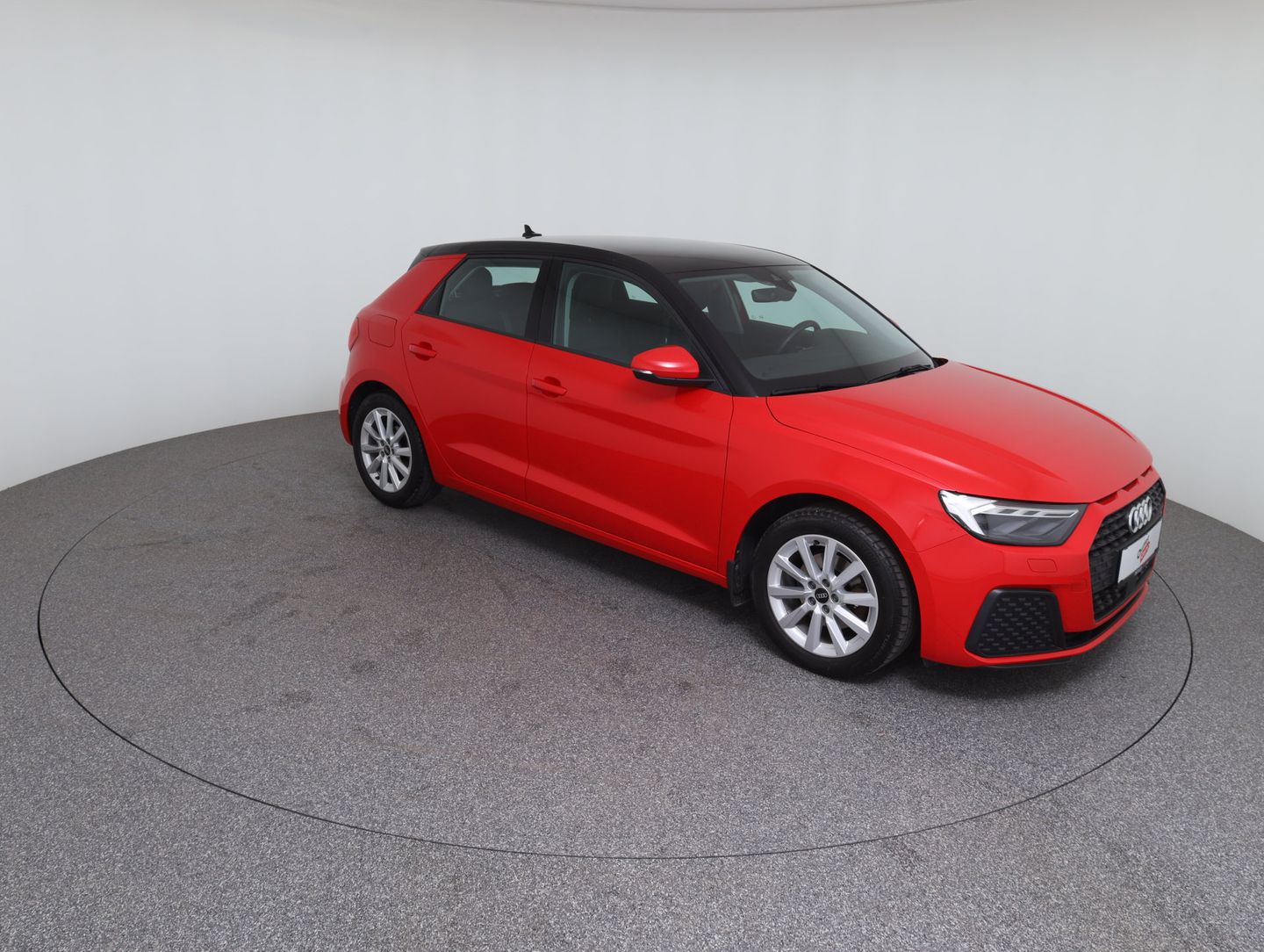 Audi A1 Sportback 30 TFSI intense | Bild 3 von 15