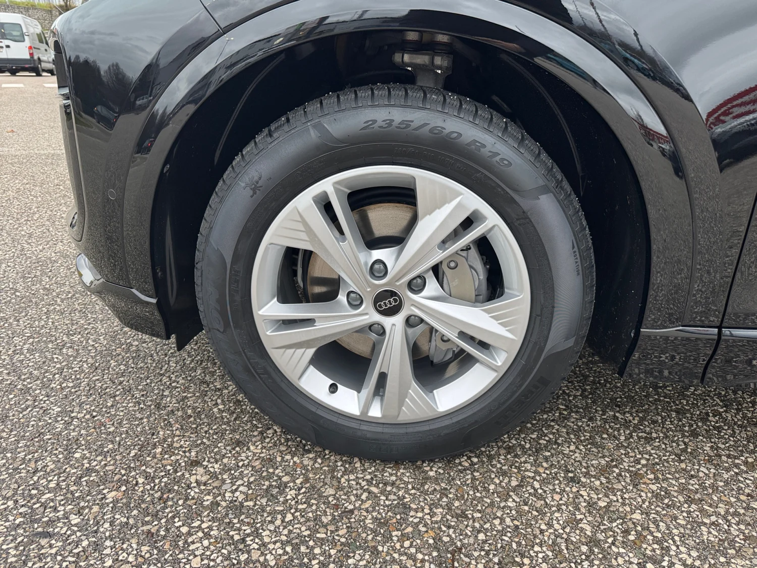 Bild eines Q6 e-tron quattro business