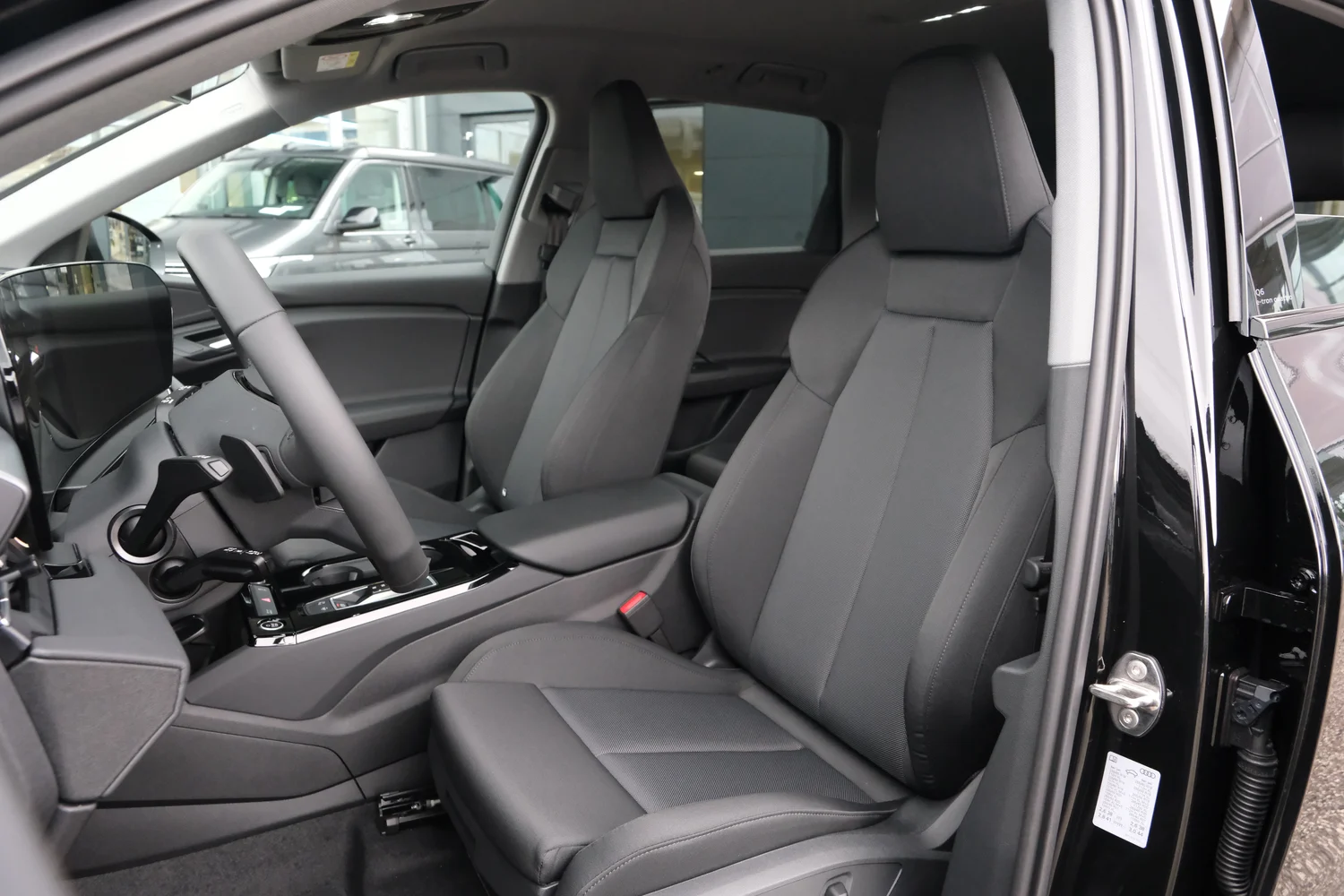 Bild eines Q6 e-tron quattro business