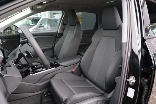 Bild eines Q6 e-tron quattro business
