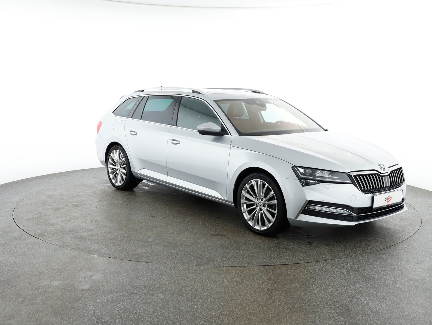 Škoda SUPERB Combi 4x4 L&K TDI SCR DSG | Bild 7 von 30