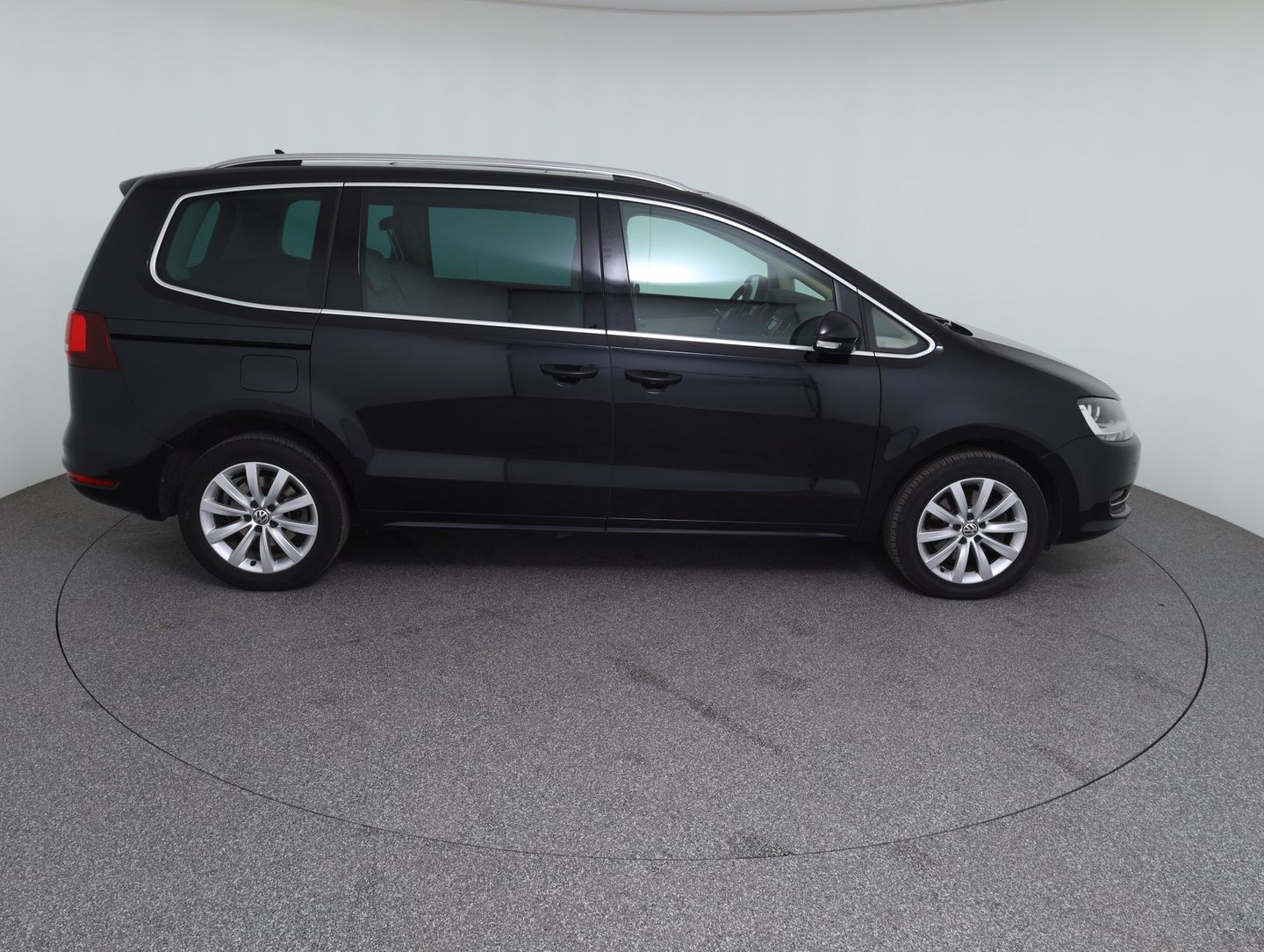 VW Sharan Highline TDI SCR DSG 7-Sitzer | Bild 4 von 14