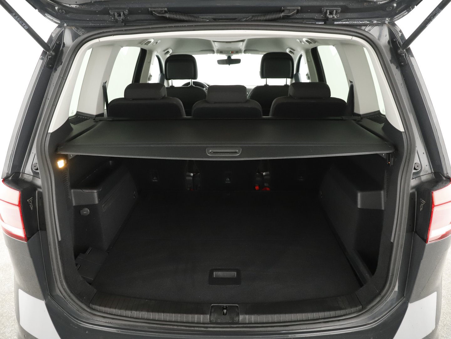 VW Touran Comfortline TDI SCR | Bild 16 von 20