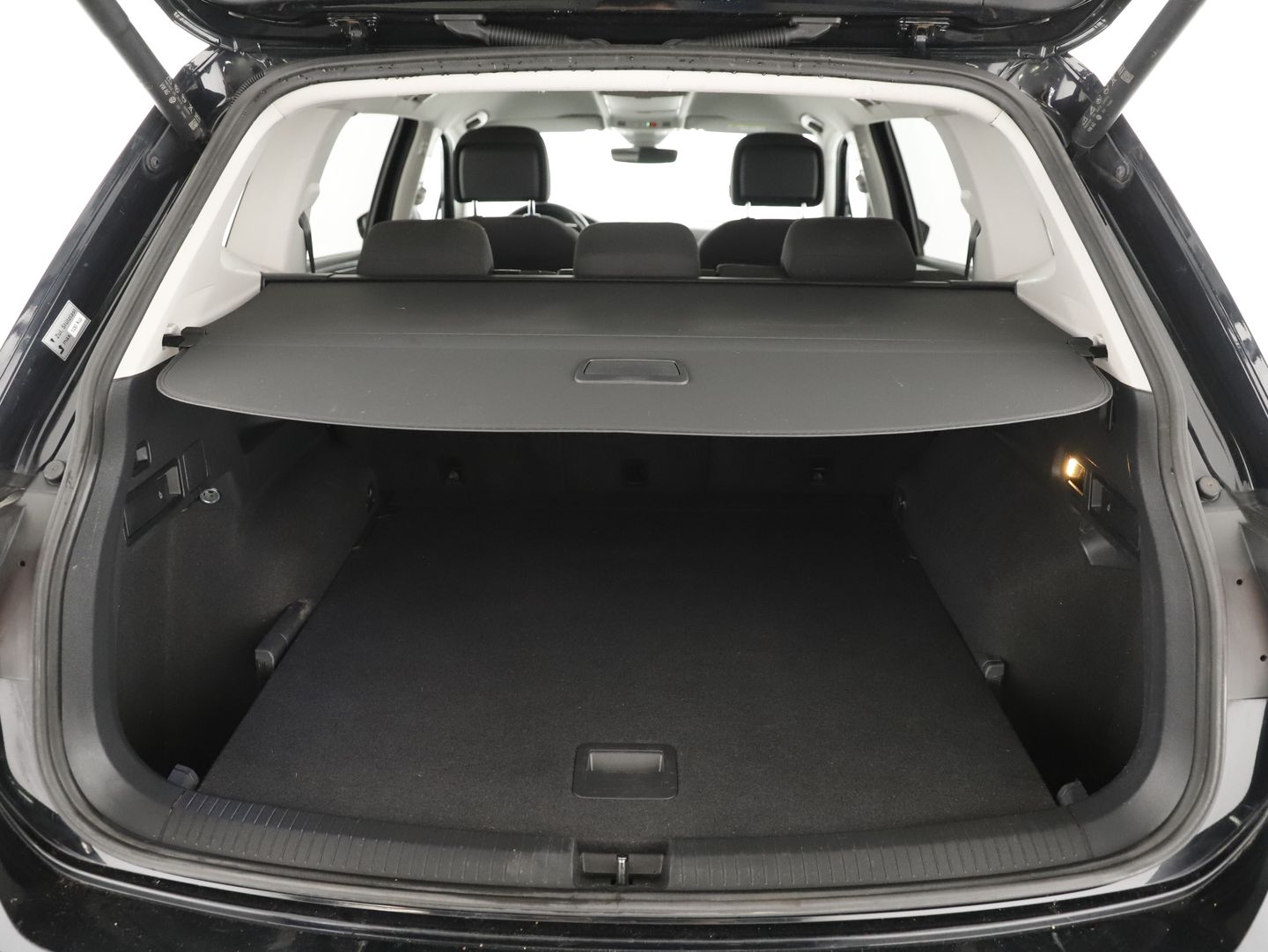 VW Tiguan Allspace Life TDI 4MOTION DSG | Bild 27 von 27