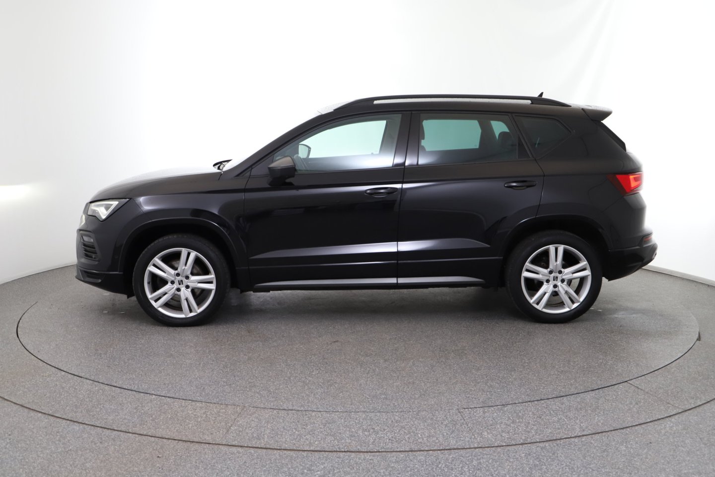 SEAT Ateca FR 2.0 TDI DSG | Bild 2 von 30