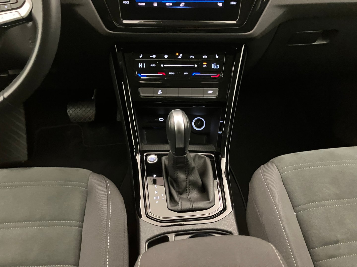 VW Touran Highline TSI ACT OPF DSG 7-Sitzer | Bild 15 von 24