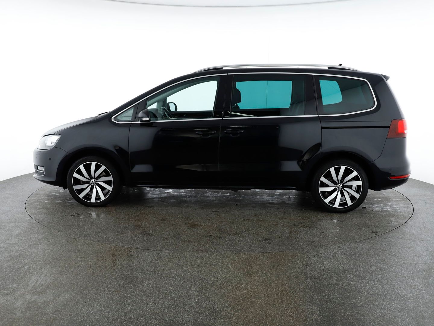 VW Sharan Business+ TDI SCR DSG 5-Sitzer | Bild 8 von 8