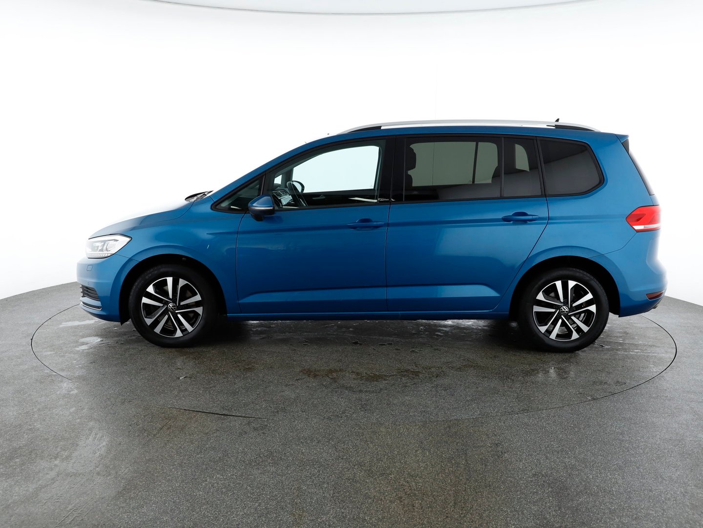 VW Touran Comfortline TDI SCR DSG | Bild 8 von 26