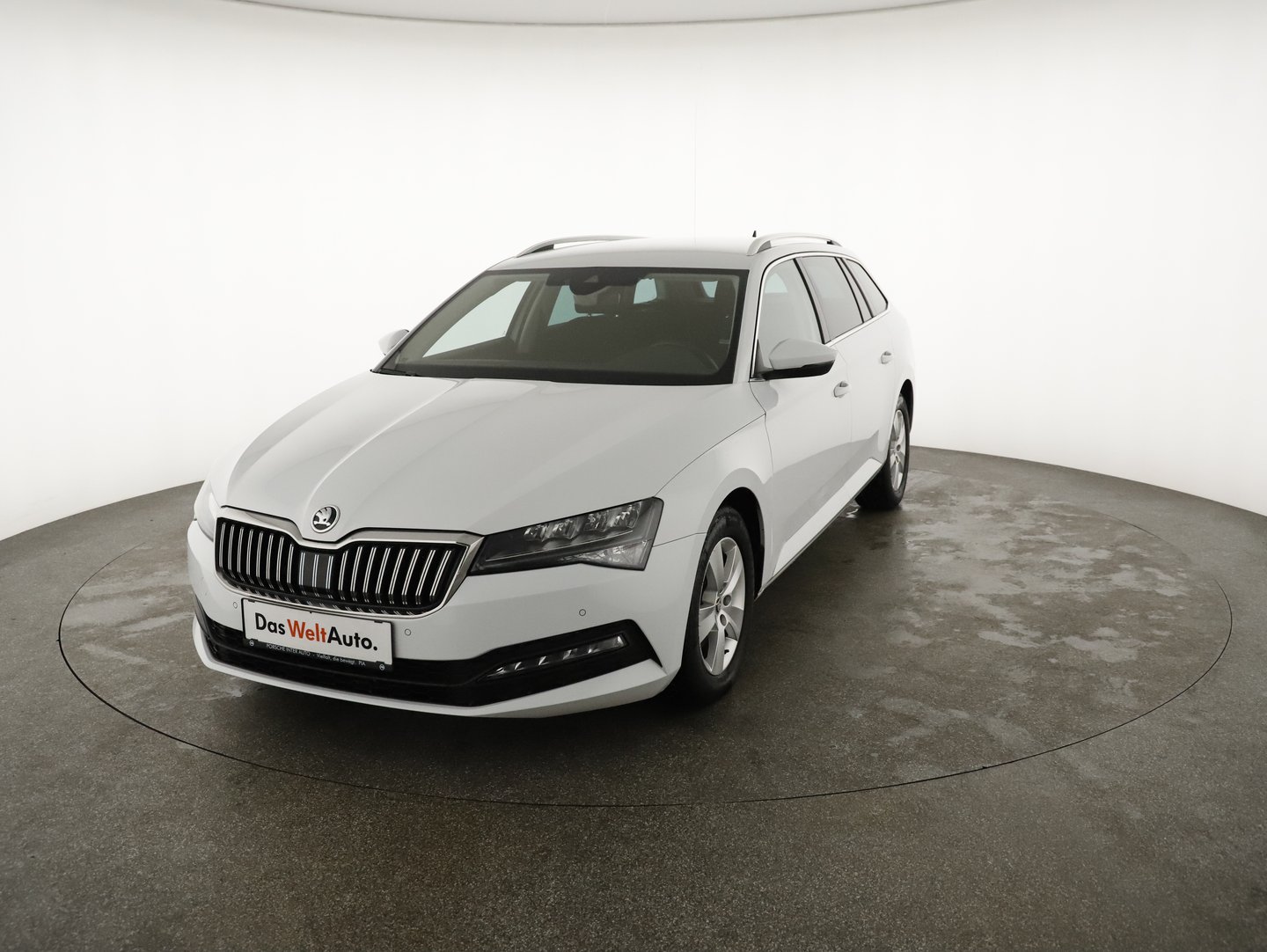 Bild eines Škoda SUPERB Combi SportLine TDI DSG