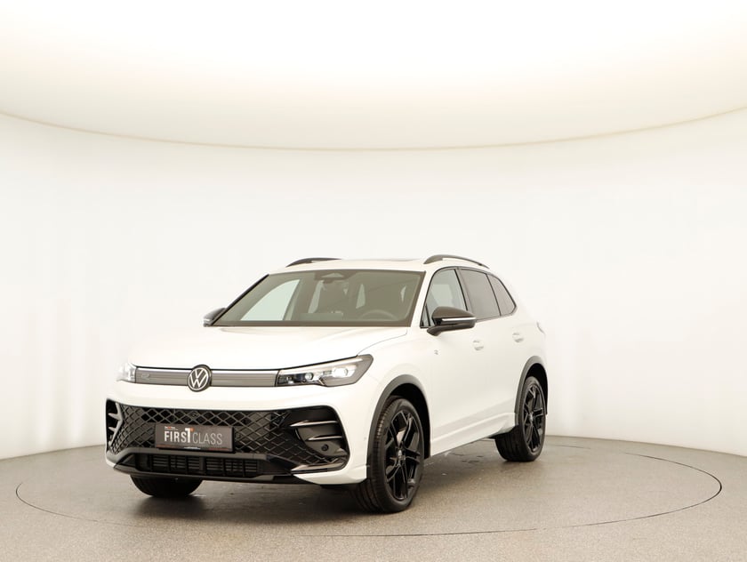 VW Tiguan R-Line eTSI DSG
