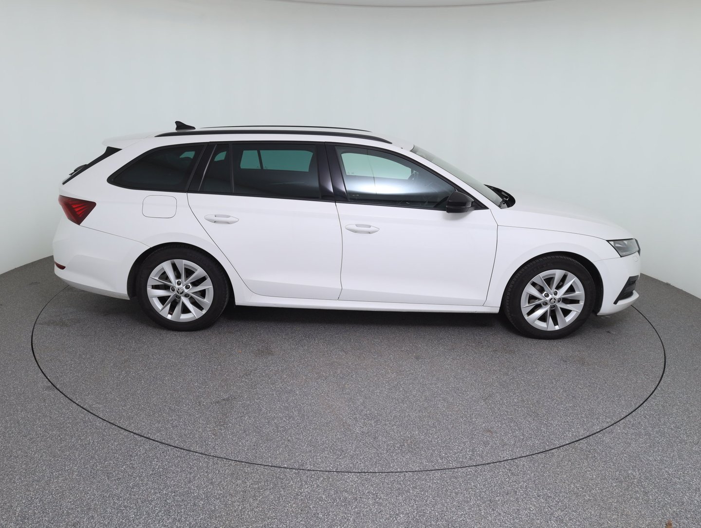 Škoda OCTAVIA Combi Style TSI e-TEC DSG | Bild 4 von 14