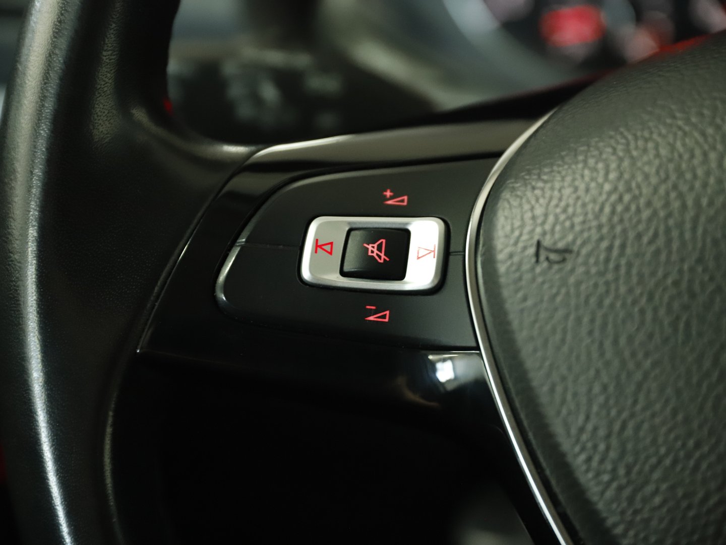 VW Amarok DoubleCab Comfortline 3,0 TDI 4Motion Aut. | Bild 16 von 28