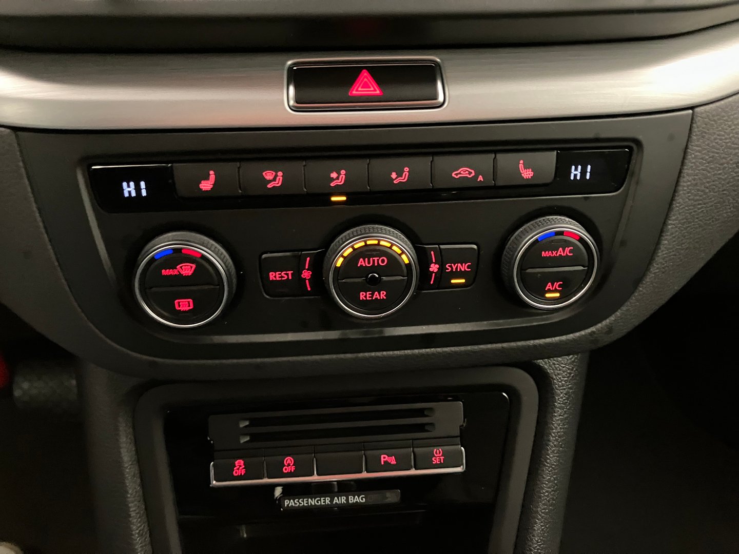 VW Sharan Comfortline SCR 2,0 TDI DSG 7 Sitze | Bild 19 von 26