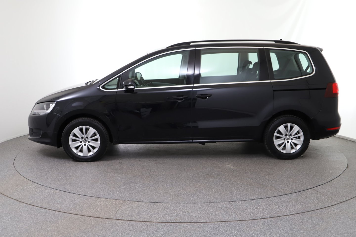VW Sharan Comfortline SCR 2,0 TDI DSG 7 Sitze | Bild 2 von 26