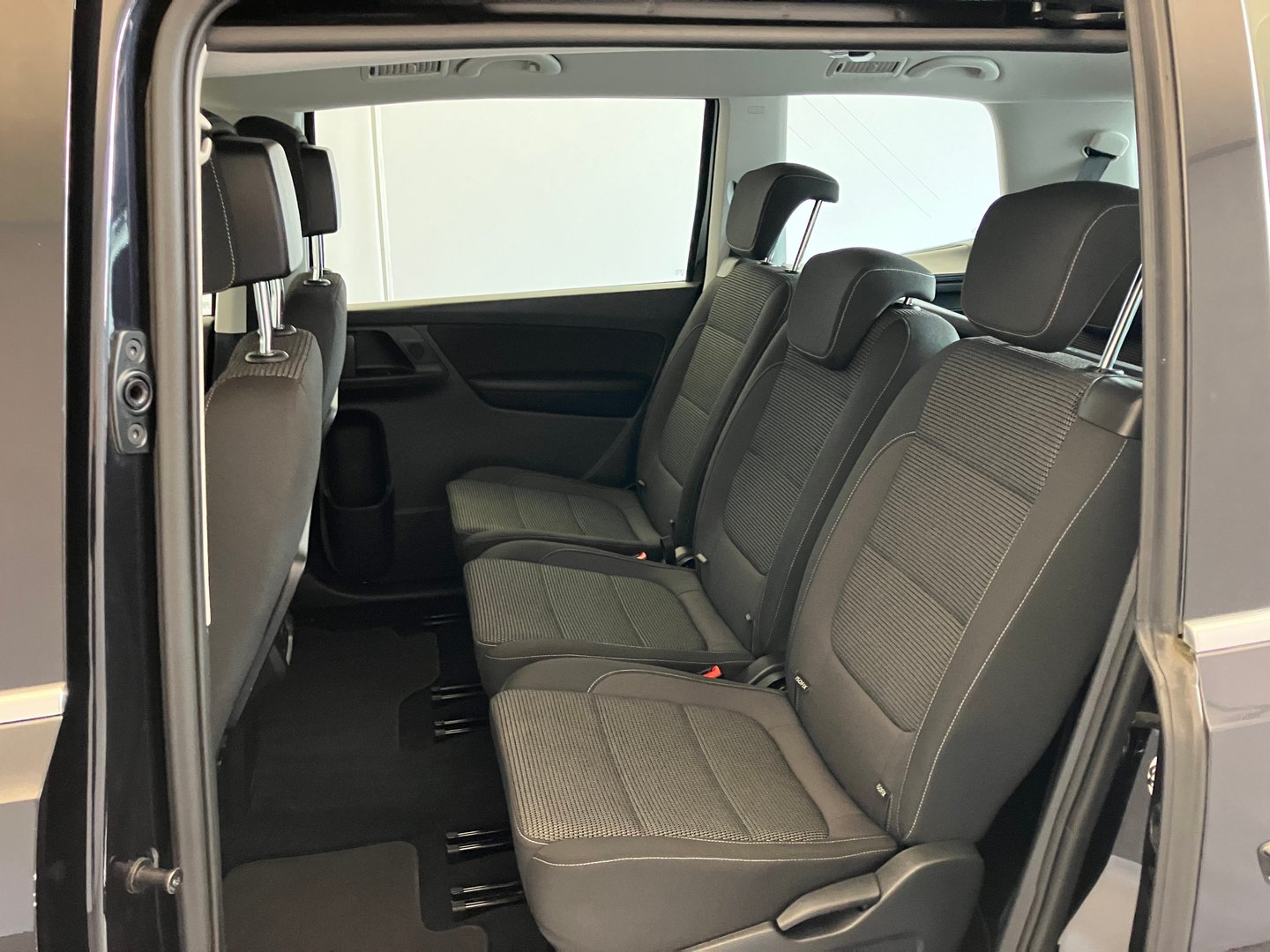 VW Sharan Comfortline SCR 2,0 TDI DSG 7 Sitze | Bild 21 von 26