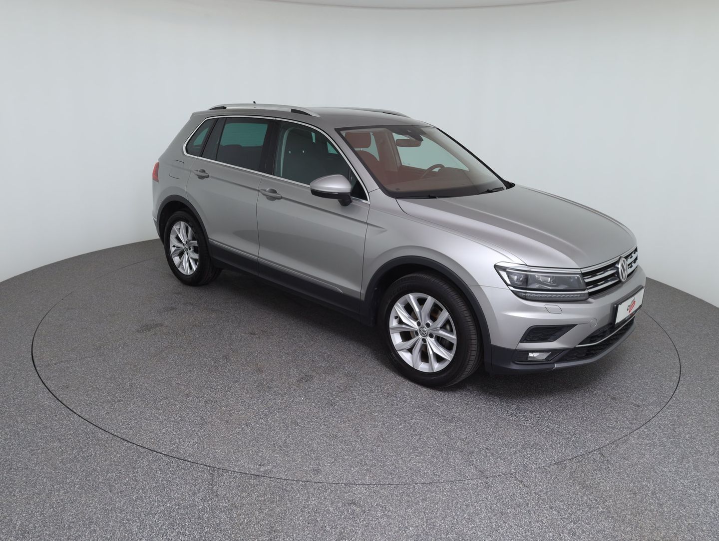 VW Tiguan Comfortline TDI SCR | Bild 3 von 14