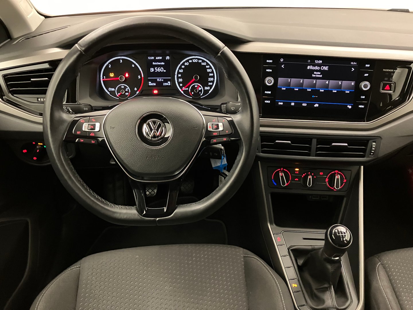 VW Polo Comfortline TDI SCR | Bild 11 von 24