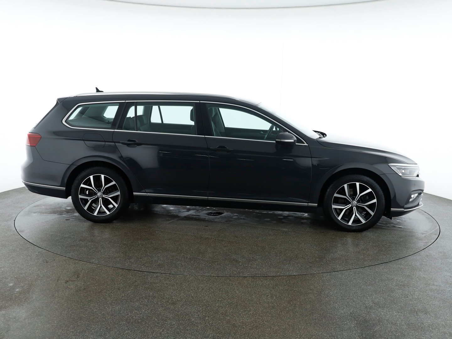 VW Passat Variant Elegance TDI DSG | Bild 6 von 30
