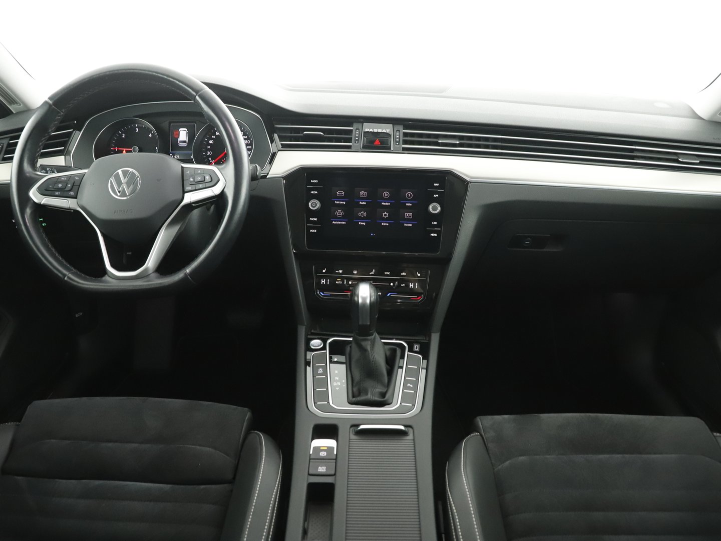VW Passat Variant Elegance TDI DSG | Bild 14 von 30