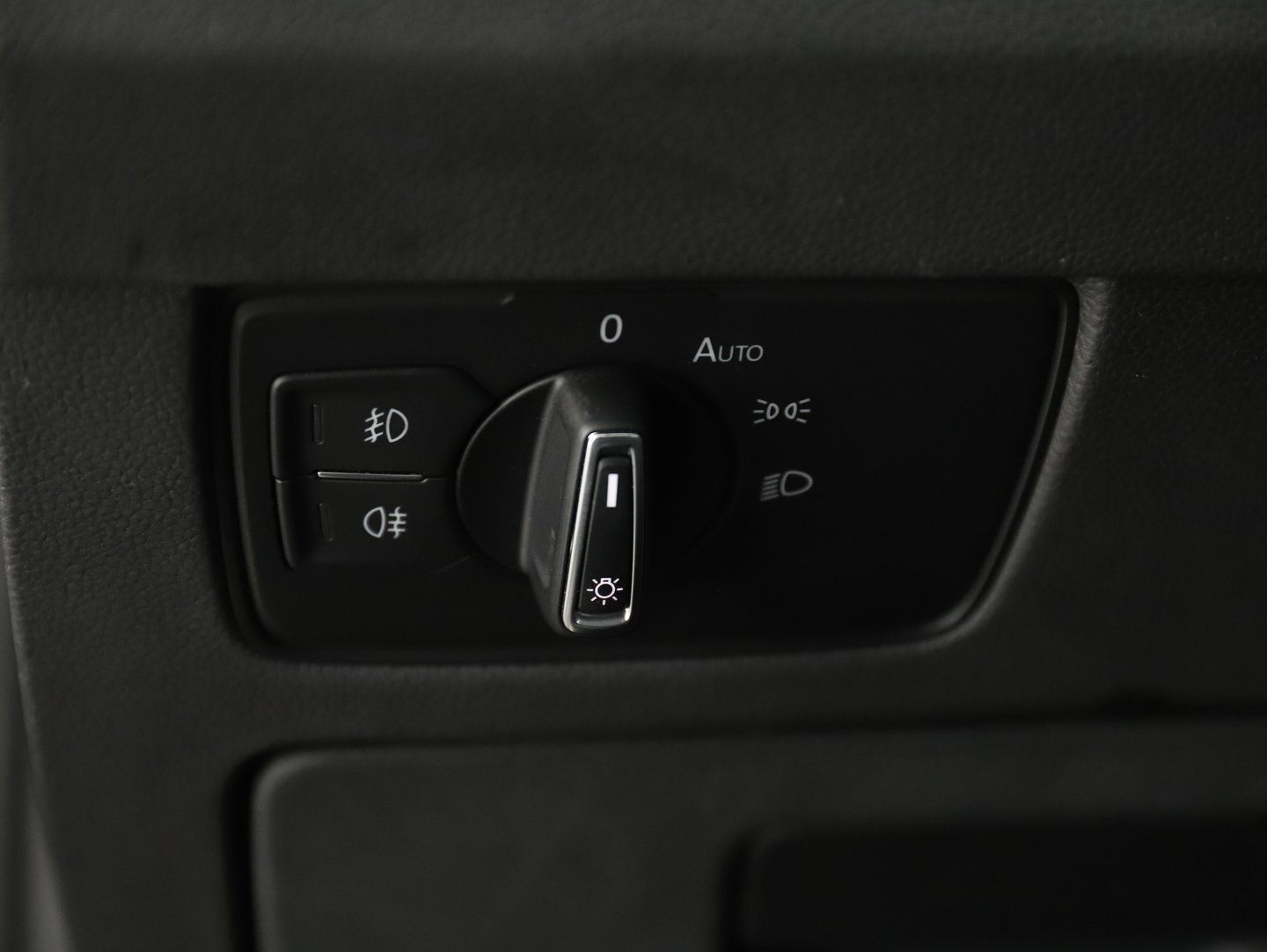 VW Passat Variant Elegance TDI DSG | Bild 12 von 30