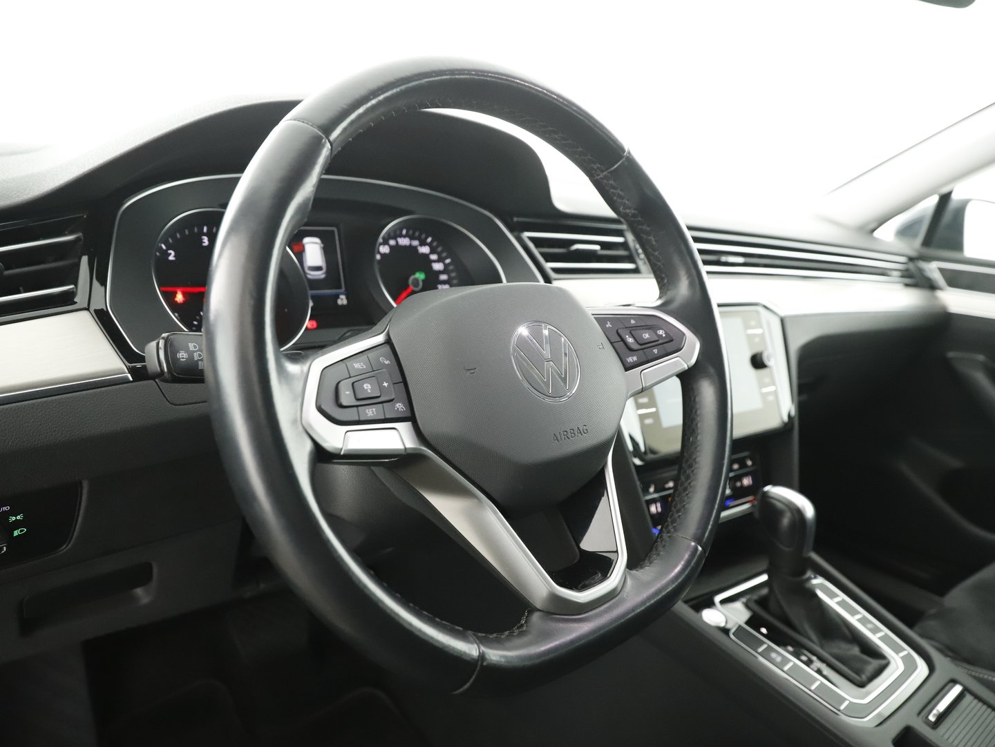 VW Passat Variant Elegance TDI DSG | Bild 15 von 30