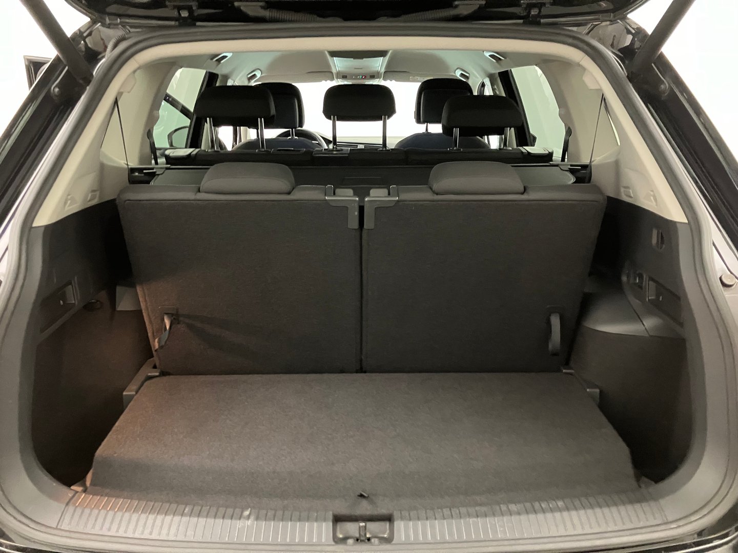 VW Tiguan 2,0 TDI SCR Allspace Highline DSG | Bild 29 von 29