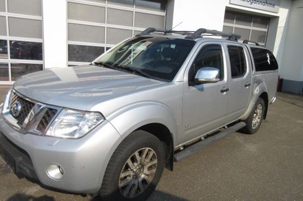 Nissan Double Cab Navara LE 3,0 dCi 4x4 DPF Aut.