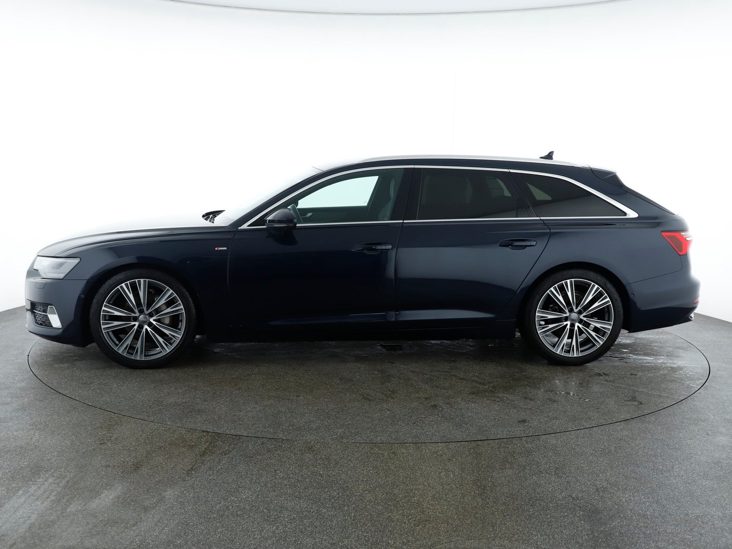 Audi A6 Avant 40 TDI Sport | Bild 2 von 33