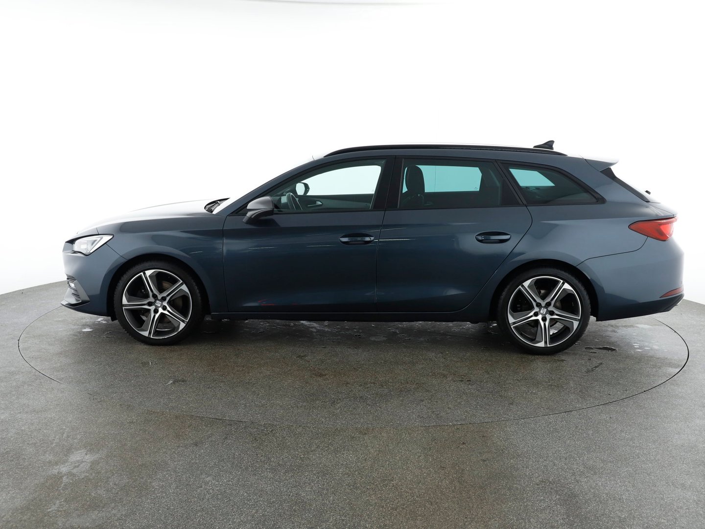 SEAT Leon SP Kombi FR 2.0 TDI DSG | Bild 2 von 27