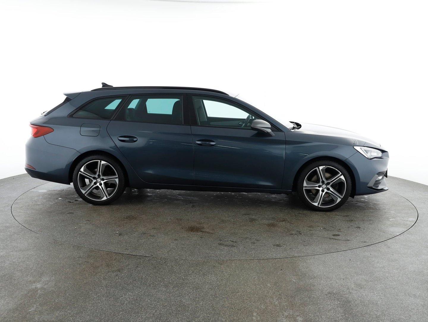 SEAT Leon SP Kombi FR 2.0 TDI DSG | Bild 6 von 27