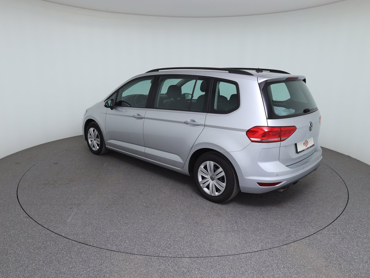 VW Touran TDI DSG | Bild 7 von 21