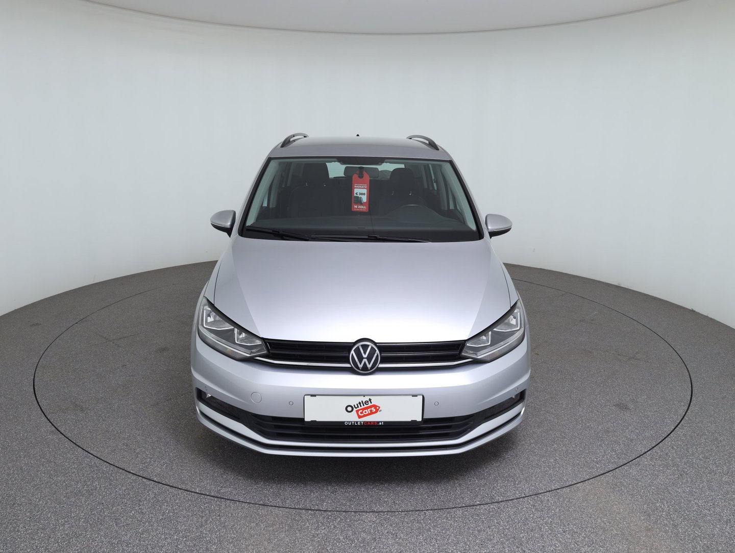 VW Touran TDI DSG | Bild 2 von 21