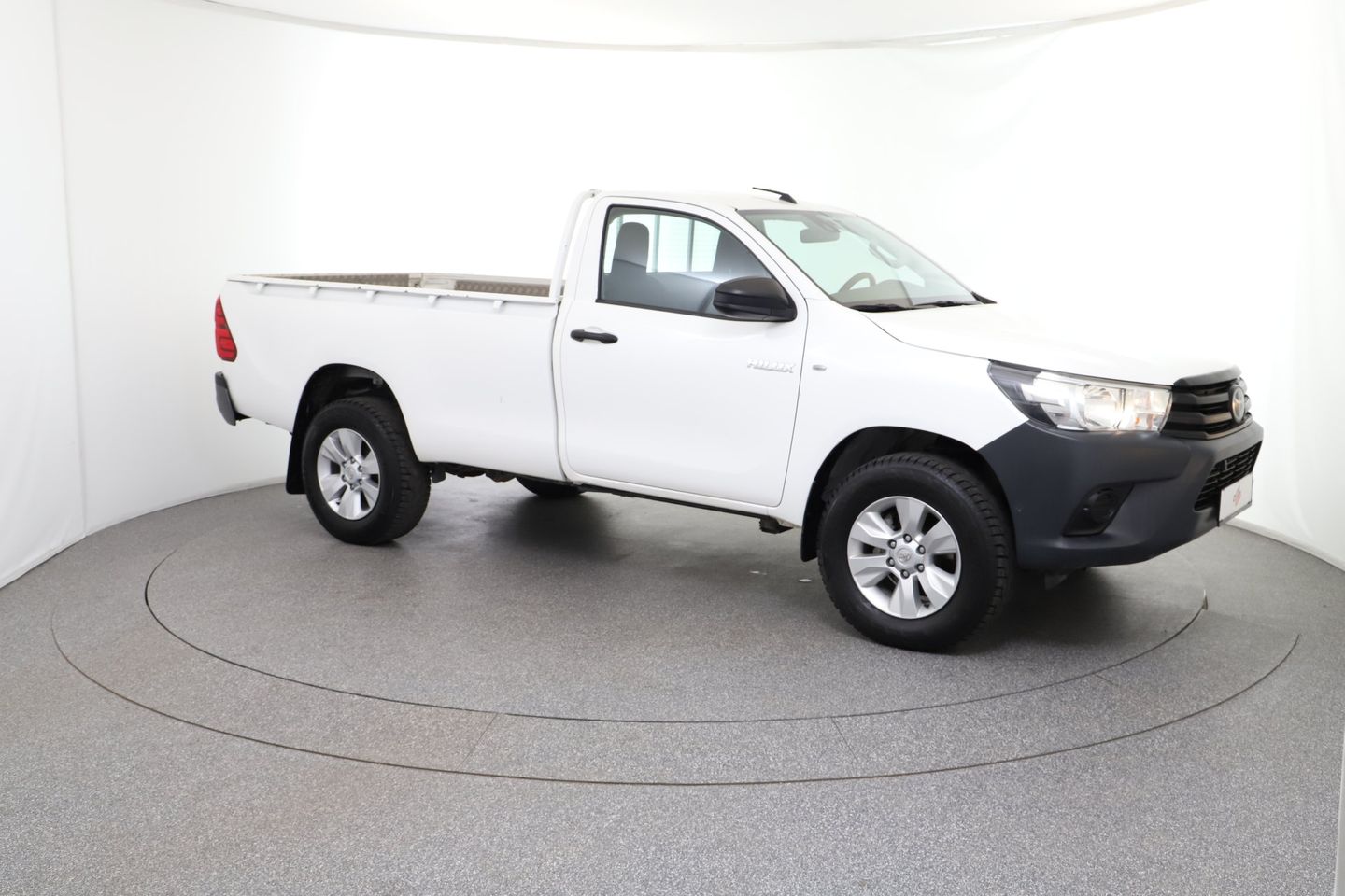 Toyota Hilux Einzelkabine Country 4x4 2,4 D-4D | Bild 7 von 23