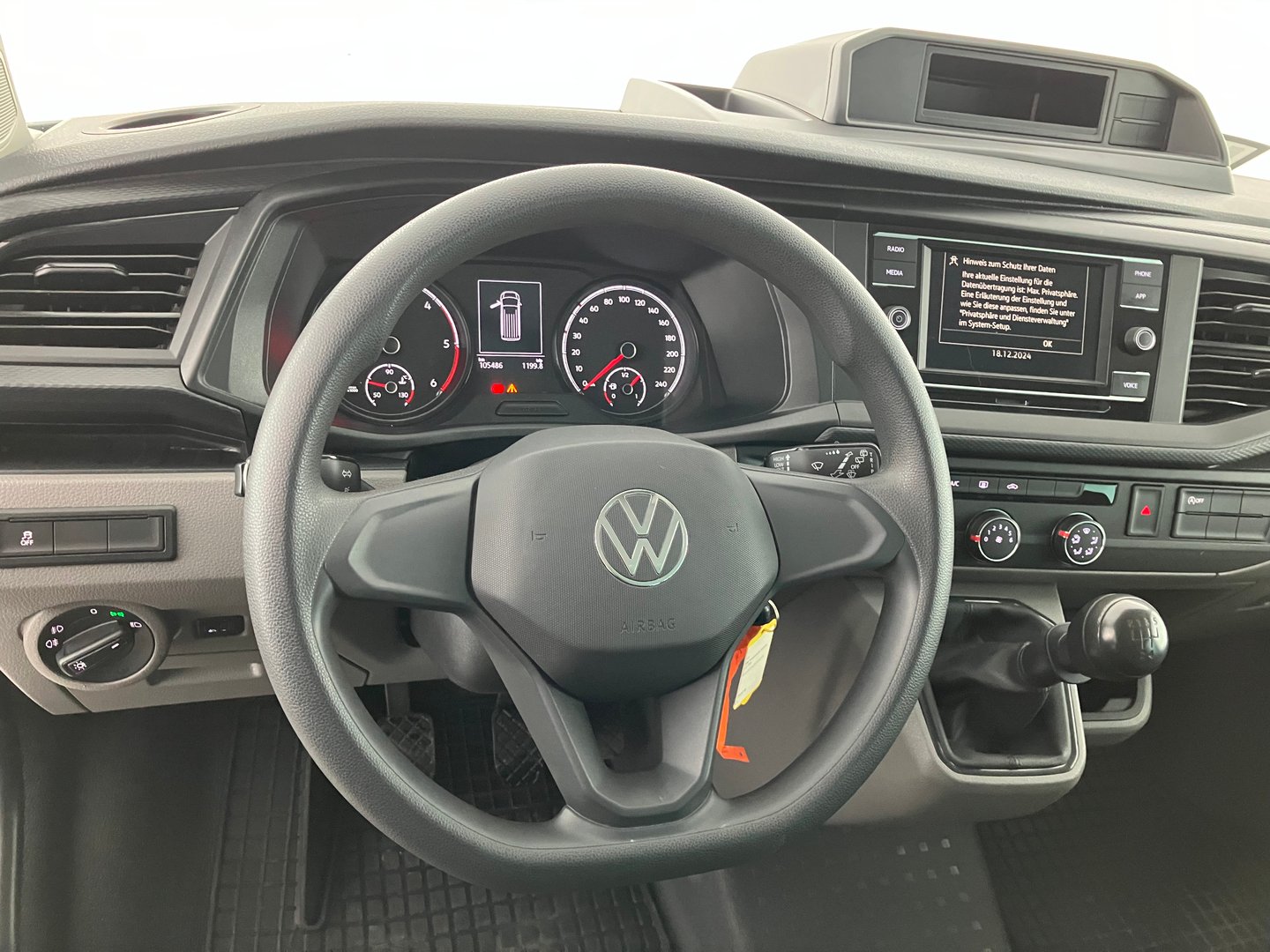 VW Transporter Kombi LR TDI | Bild 9 von 18