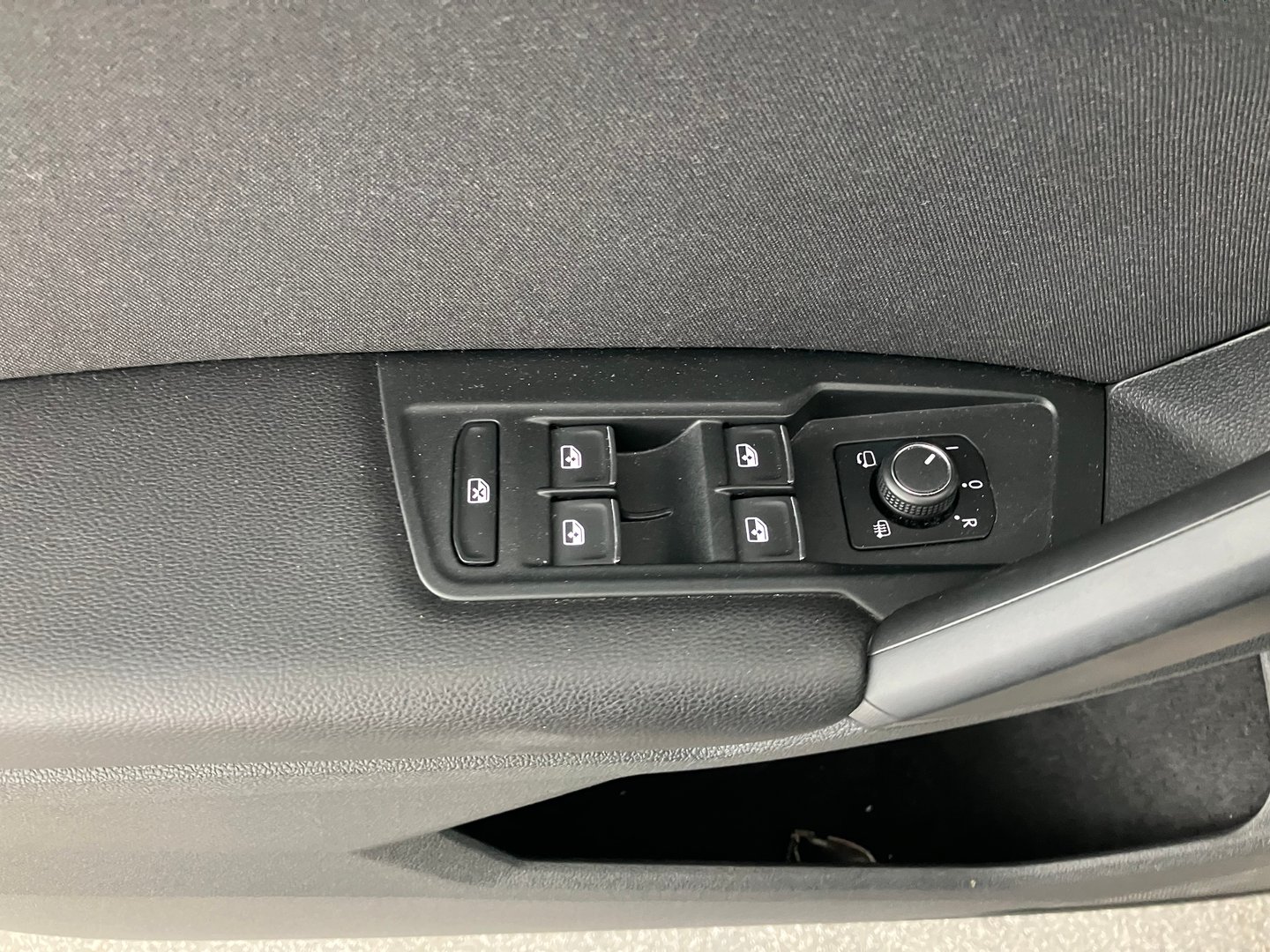 VW Tiguan Highline TDI SCR DSG | Bild 20 von 24