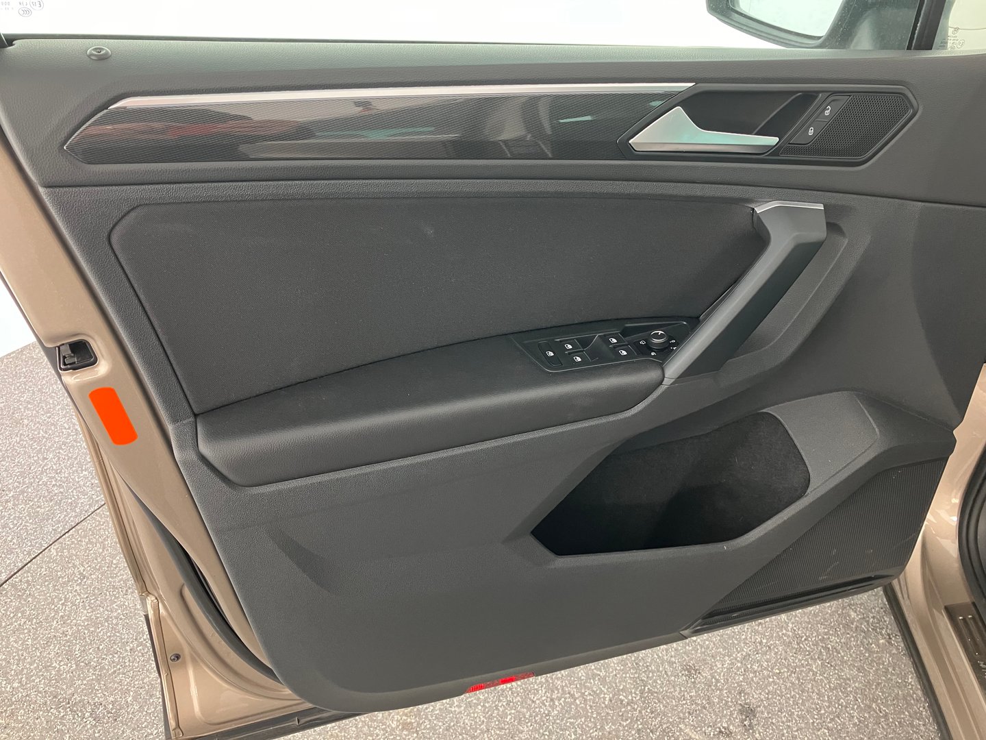 VW Tiguan Highline TDI SCR DSG | Bild 19 von 24