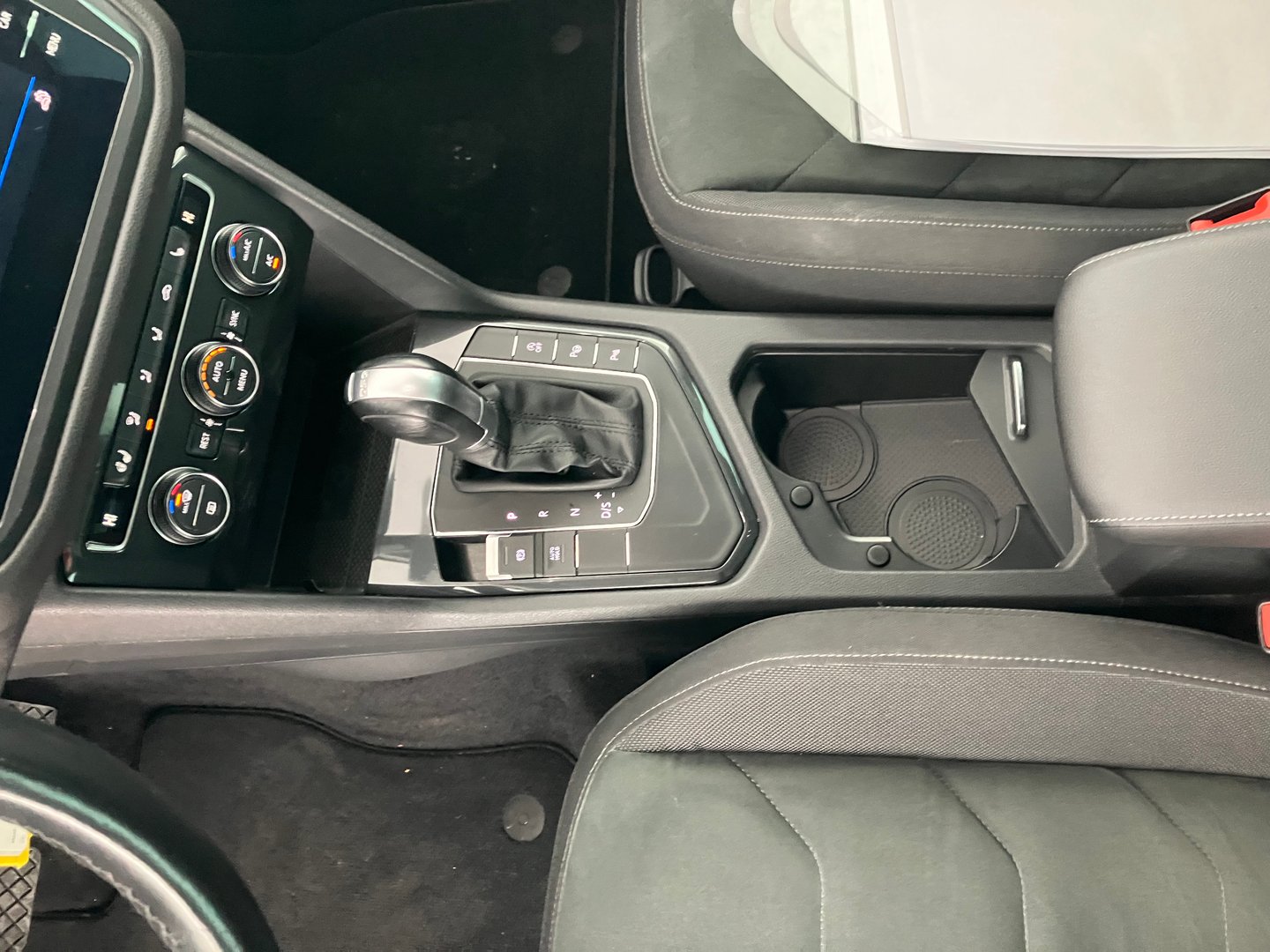 VW Tiguan Highline TDI SCR DSG | Bild 6 von 24