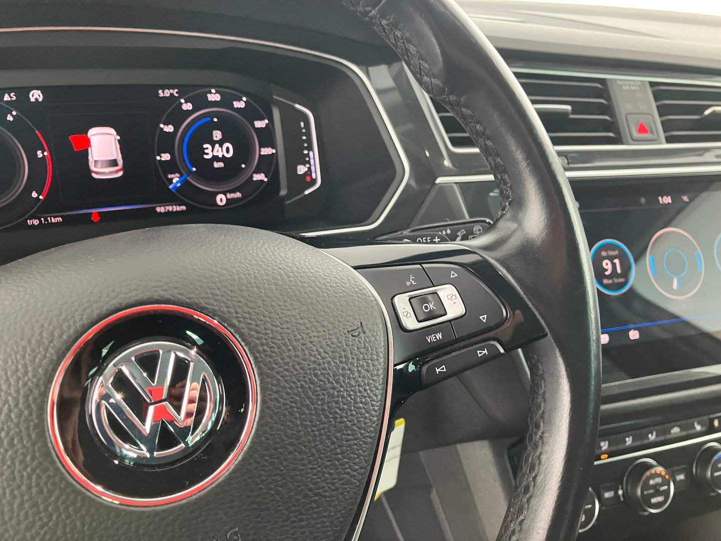 VW Tiguan Highline TDI SCR DSG | Bild 9 von 24