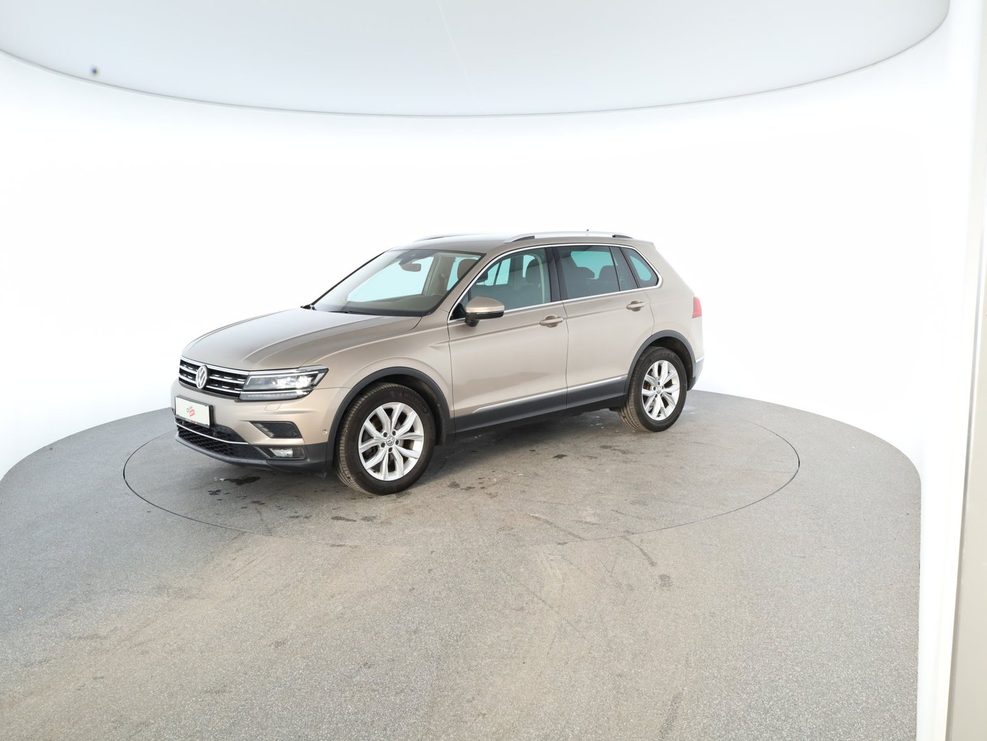 Bild eines VW Tiguan Highline TDI SCR DSG