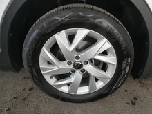 VW Tiguan Allspace Life TDI in PURE WHITE