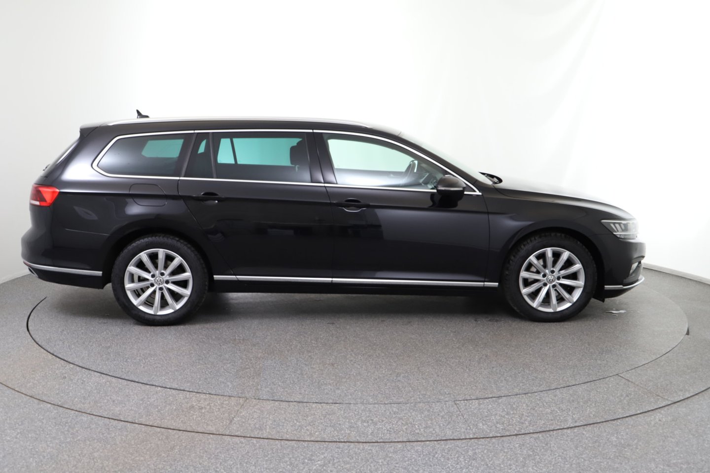 VW Passat Variant Elegance TDI | Bild 6 von 28