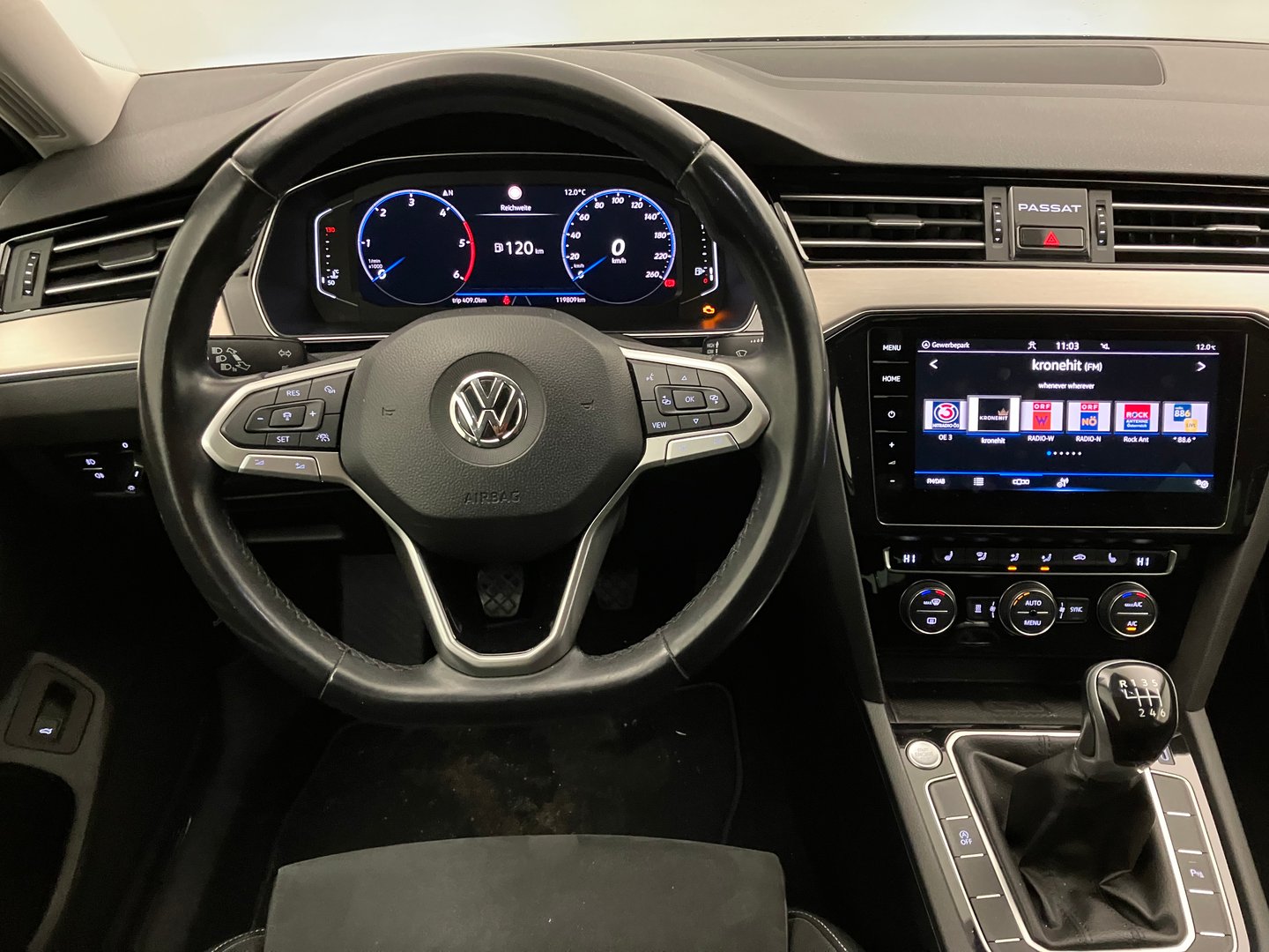 VW Passat Variant Elegance TDI | Bild 12 von 28