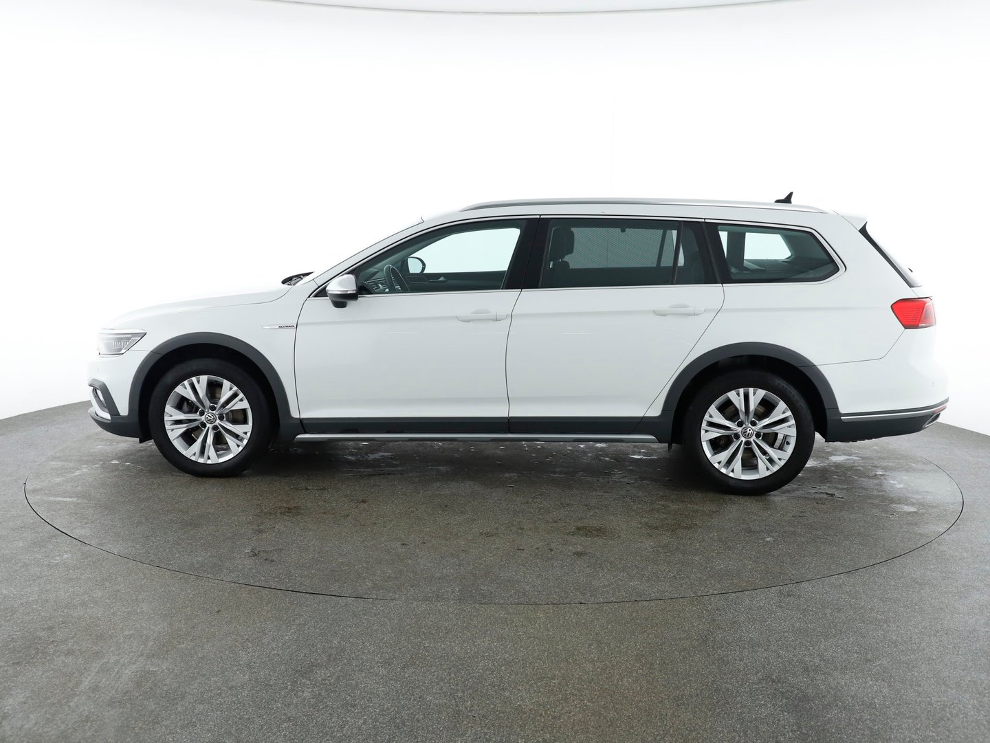 VW Passat Alltrack TDI 4MOTION DSG | Bild 8 von 9