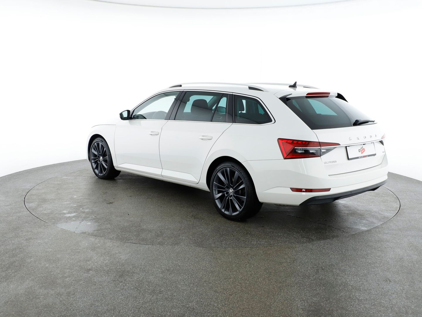 Škoda Superb Kombi 2,0 TDI 4x4 Style DSG | Bild 3 von 28